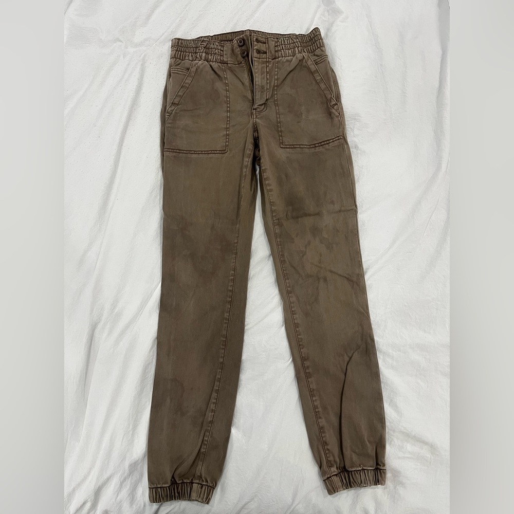 Olive Green straight leg cargo pants #cargopants